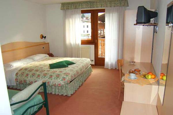 Hotel Maffei Pinzolo Exterior photo